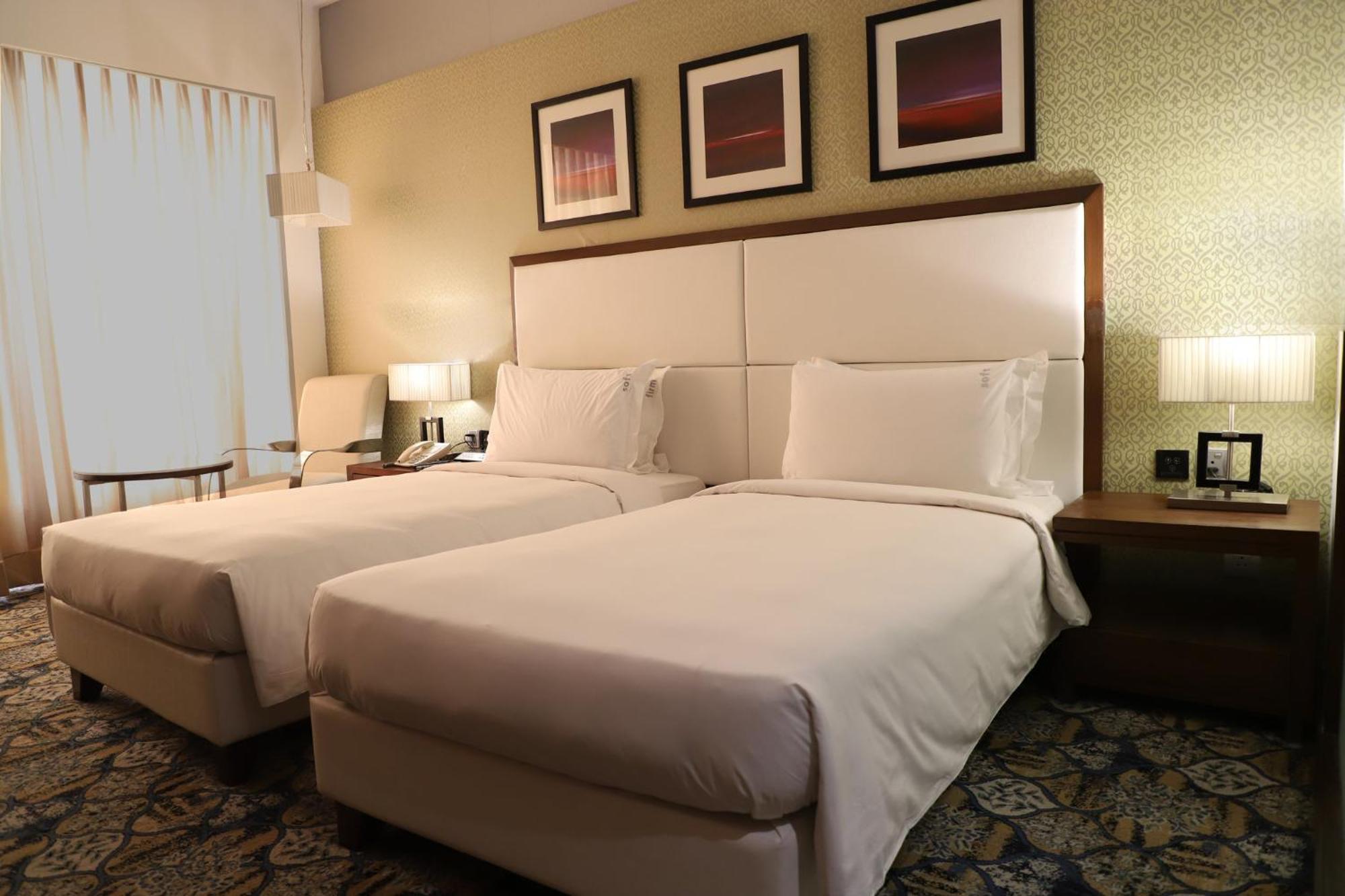 Holiday Inn Chandigarh Panchkula, An Ihg Hotel Экстерьер фото A room at the hotel