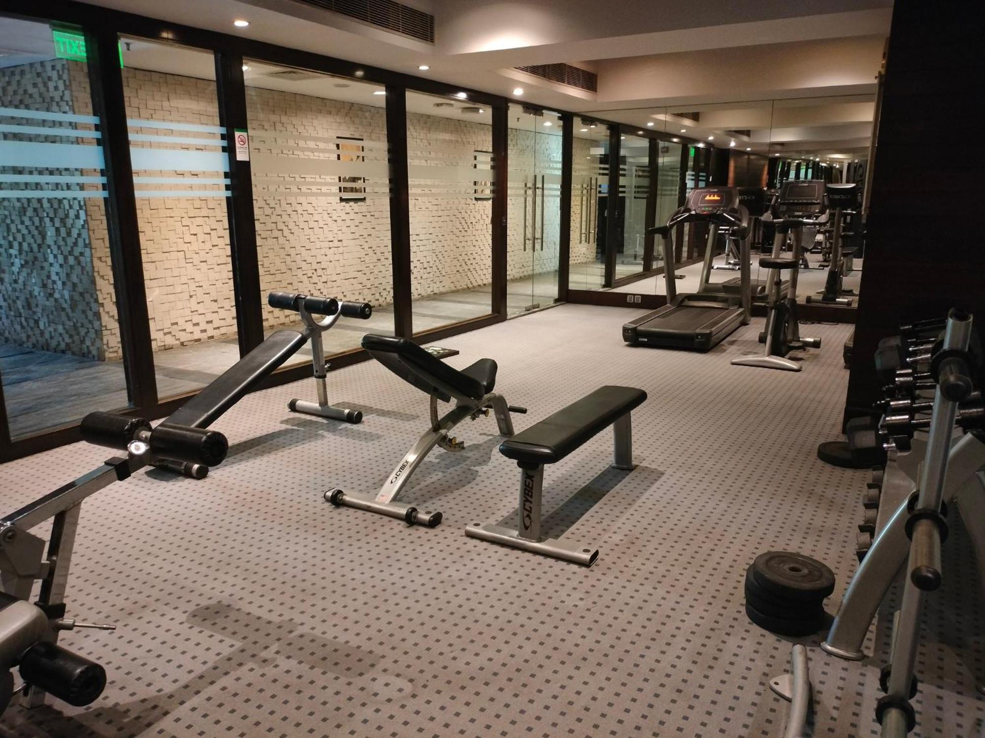 Holiday Inn Chandigarh Panchkula, An Ihg Hotel Экстерьер фото The gym at the hotel